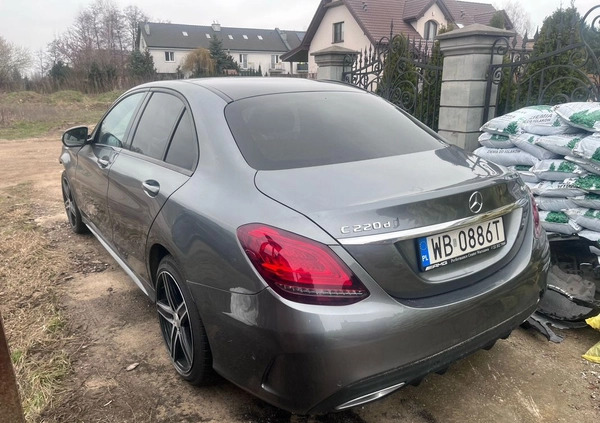 Mercedes-Benz Klasa C cena 52000 przebieg: 212000, rok produkcji 2018 z Warszawa małe 301